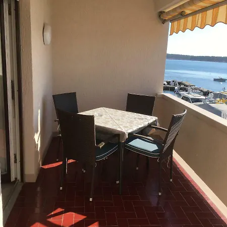 Marina Piculjan 2 Barbat na Rabu